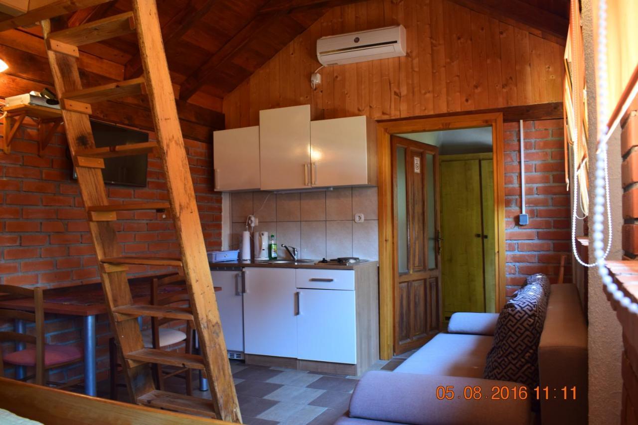Apartment Kristic 2 Grabovac  Kültér fotó